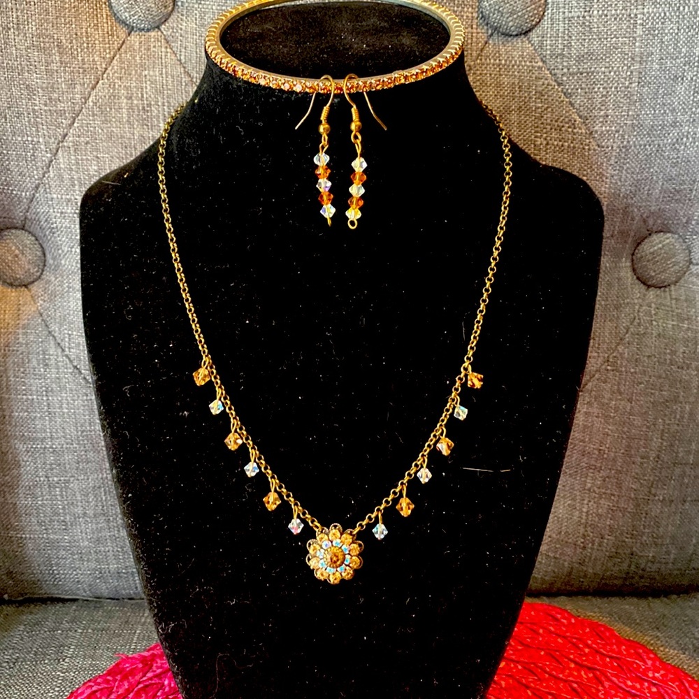 (set) liz palacios - Swarovski crystal necklace, paired with earrings and bangle